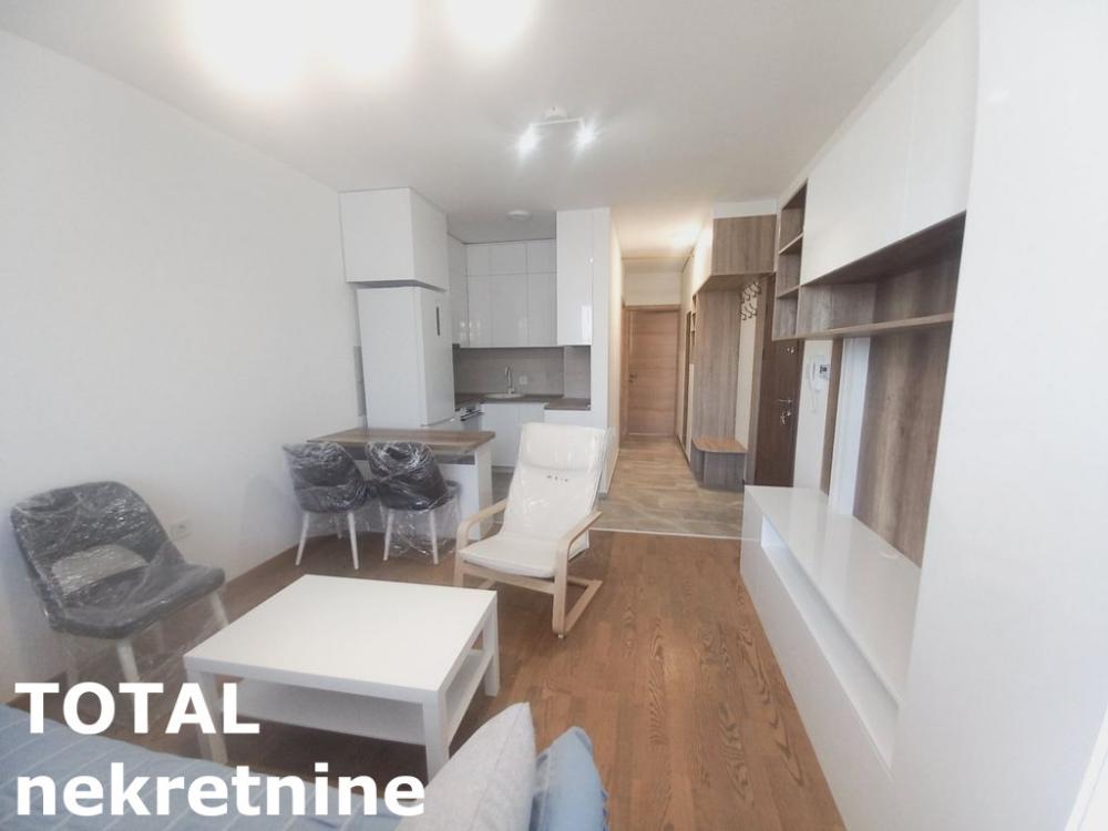 Slika 3 - Stan,NOVI SAD,GRBAVICA,kv: 43.00, € 154800, ID: 1098028