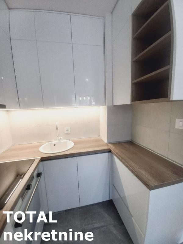 Slika 10 - Stan,NOVI SAD,GRBAVICA,kv: 43.00, € 154800, ID: 1098028