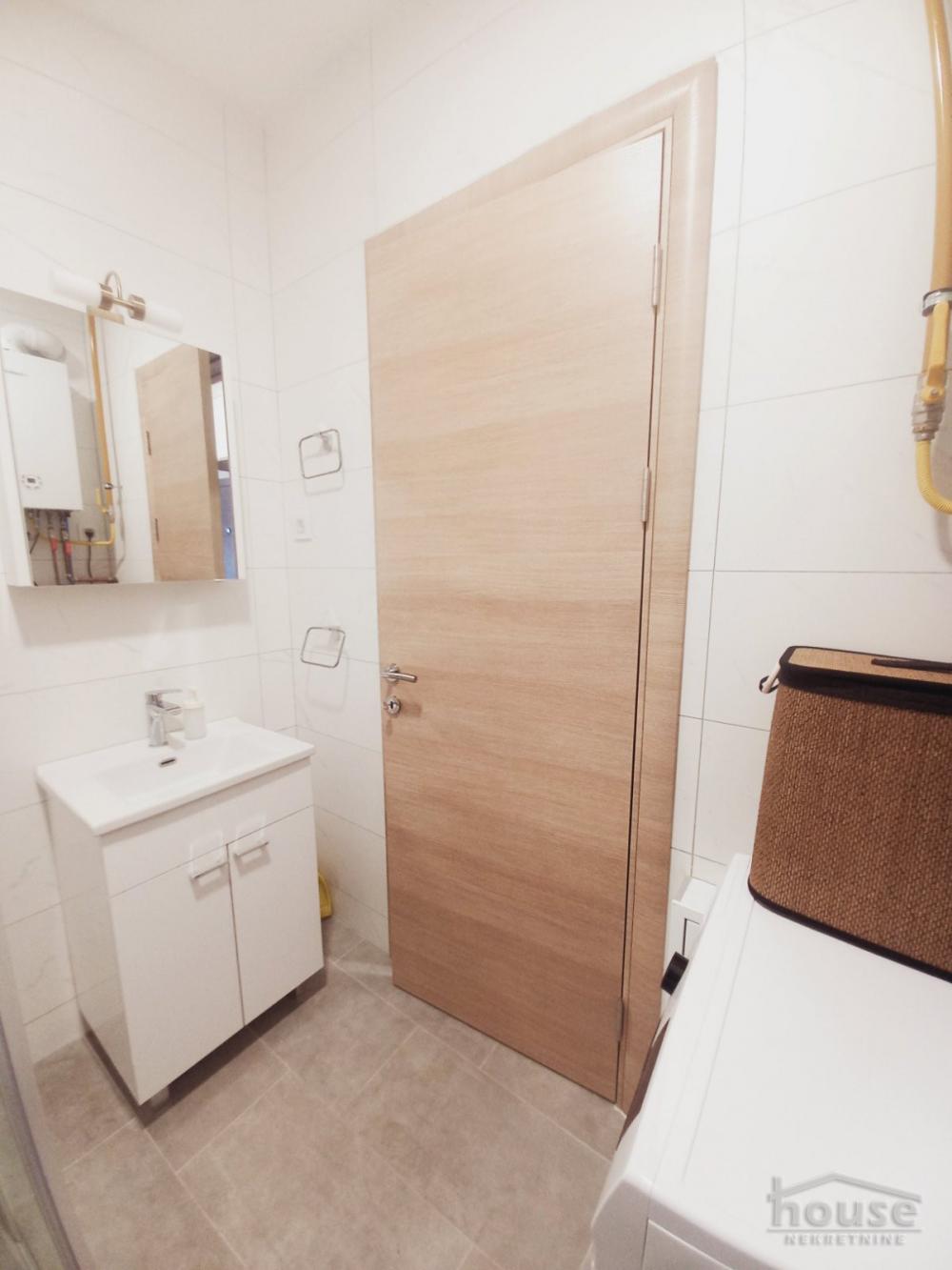 Slika 9 - Stan,NOVI SAD,GRBAVICA,kv: 43.00, € 154800, ID: 1061196