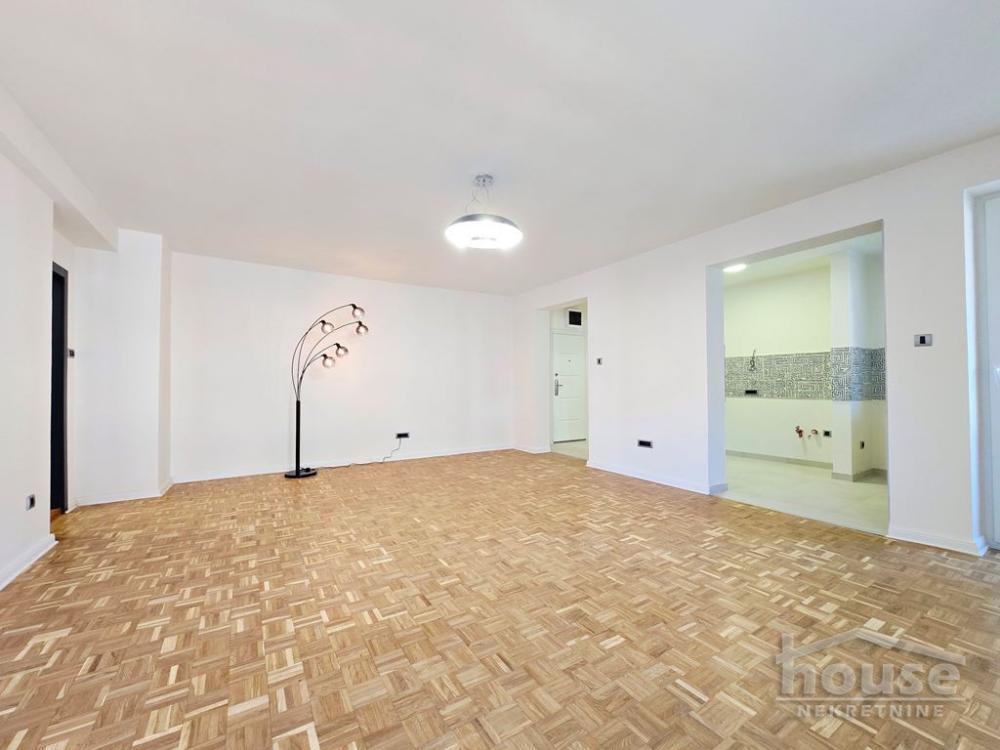 Glavna slika -Stan,NOVI SAD,CARA DUŠANA,kv: 64.00, € 182400, ID: 1065348