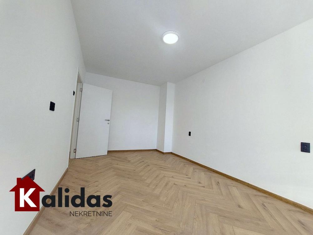 Slika 9 - Stan,NOVI SAD,BULEVAR,kv: 73, € 216300, ID: 1008540