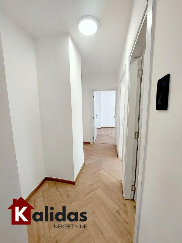 Slika 7 - Stan,NOVI SAD,BULEVAR,kv: 73, € 216300, ID: 1008540