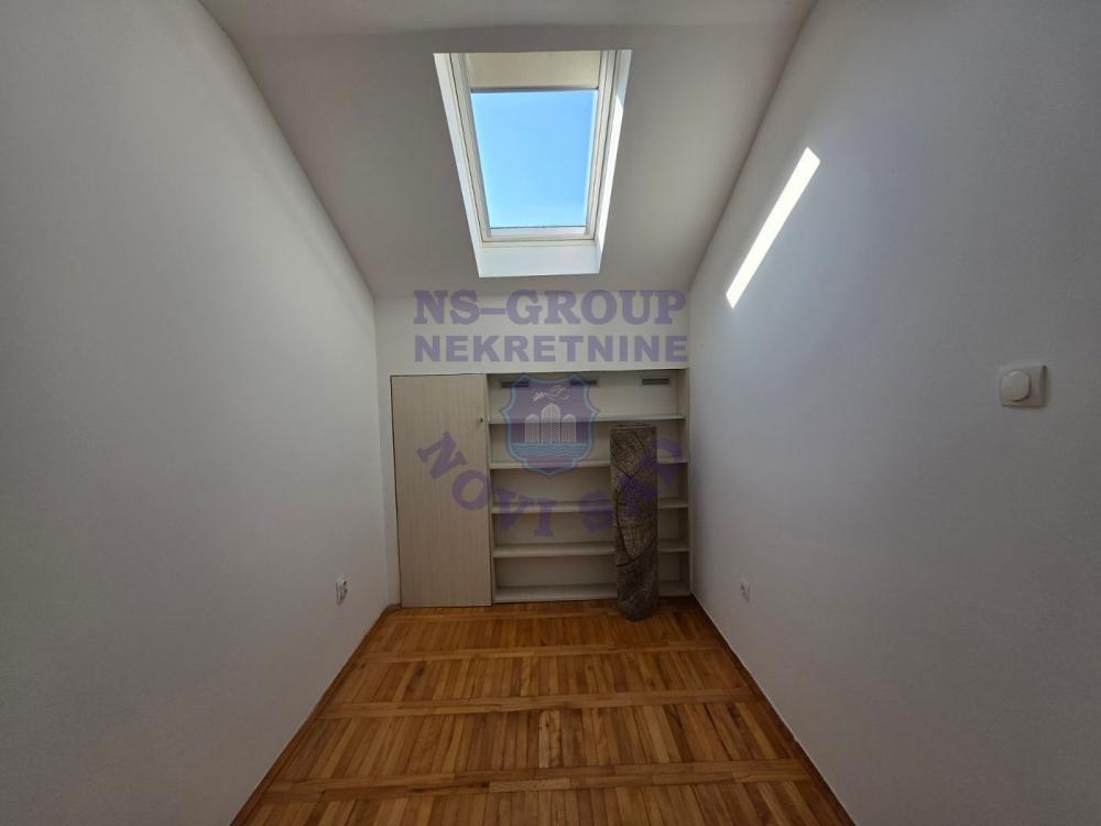 Slika 3 - Š:563266 Odličan dvoiposoban na Novom Naselju!