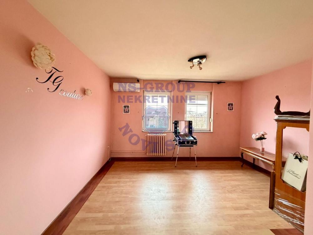 Slika 7 - Fenomenalan petosoban stan na Beogradskom Keju