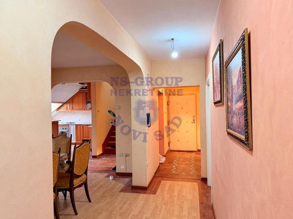 Slika 8 - Fenomenalan petosoban stan na Beogradskom Keju