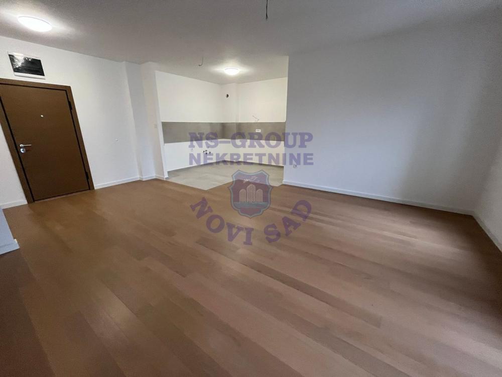 Slika 2 - Nov, useljiv petosoban stan na Salajci