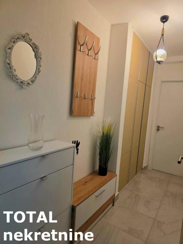 Slika 2 - Stan,NOVI SAD,BULEVAR,kv: 29.00, € 89000, ID: 1102197