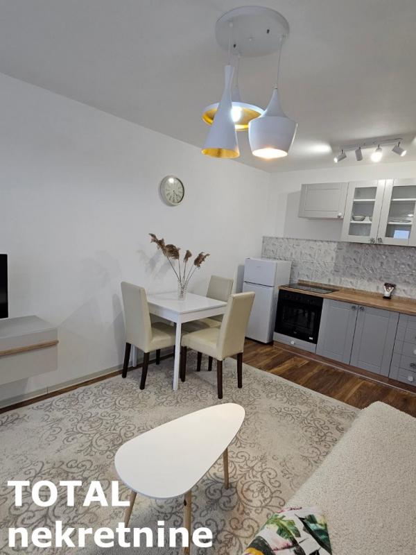 Slika 1 - Stan,NOVI SAD,BULEVAR,kv: 29.00, € 89000, ID: 1102197