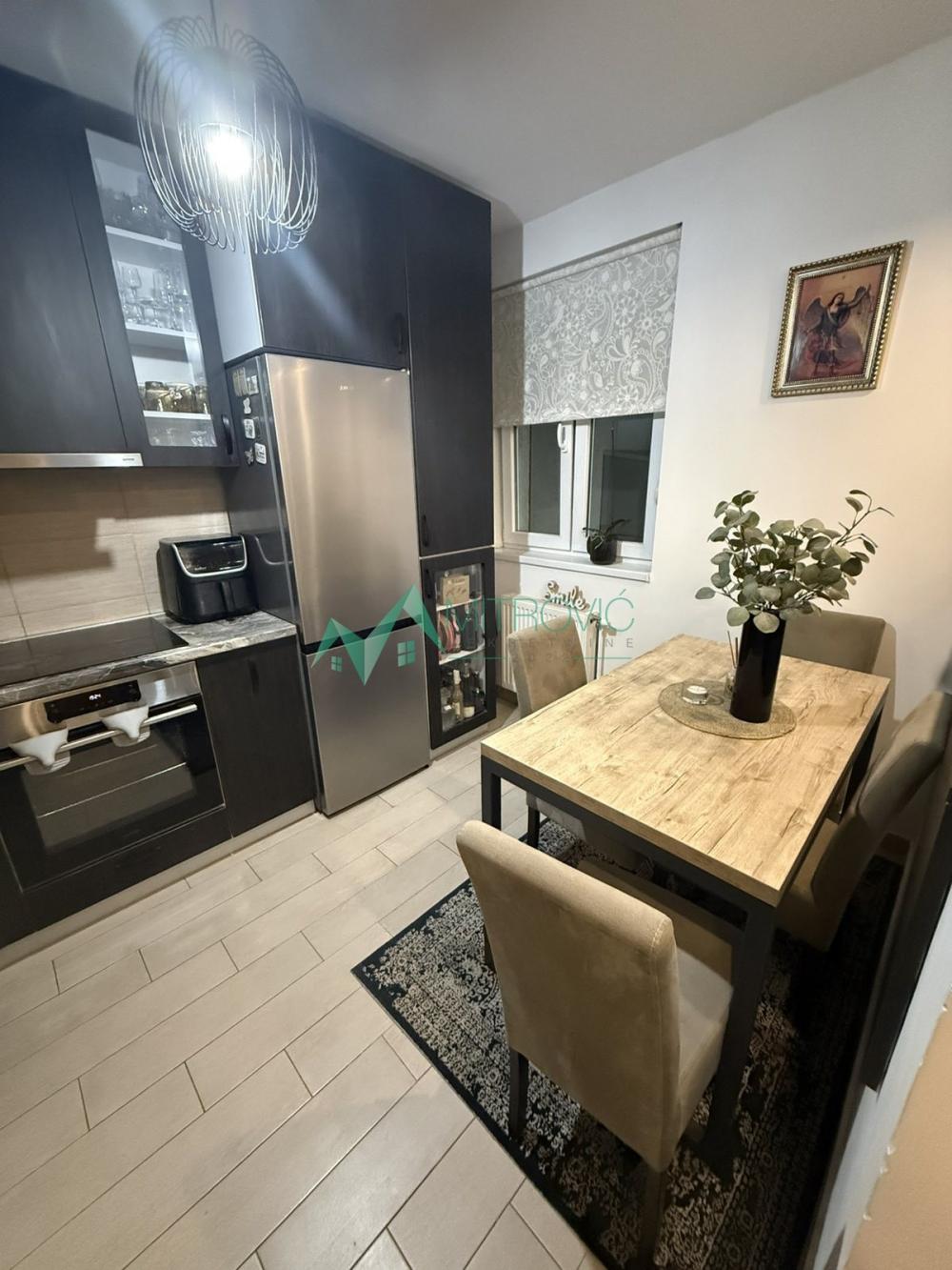 Slika 2 - Trosoban, 61m2, Adice Novi Sad, sa terasom, sa parkingom