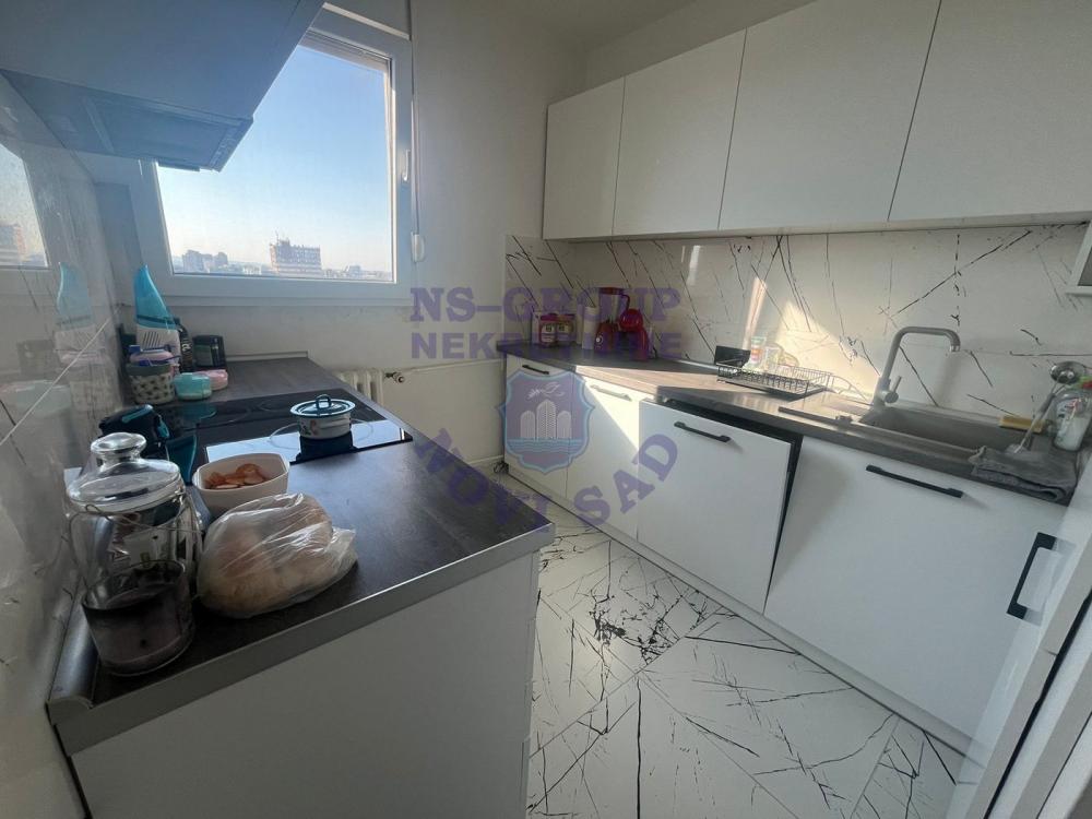 Slika 4 - Dvoiposoban, 70m2, Liman 2 Novi Sad, sa terasom, ima lift