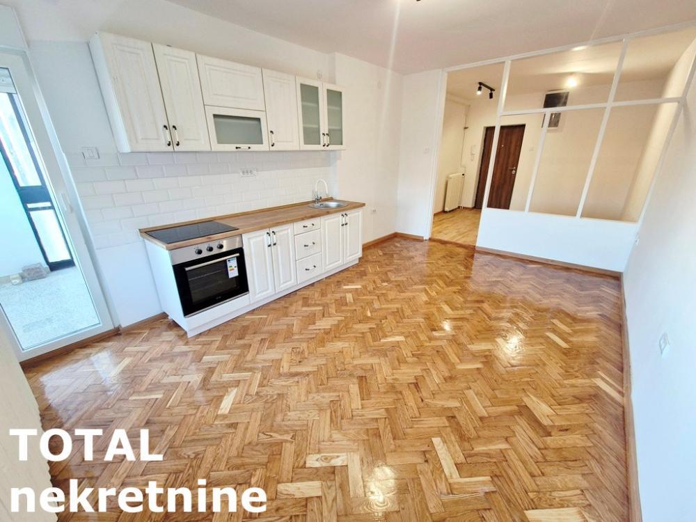 Glavna slika -Stan,NOVI SAD,ZELEZNICKA STANICA,kv: 59.00, € 145000, ID: 1102055