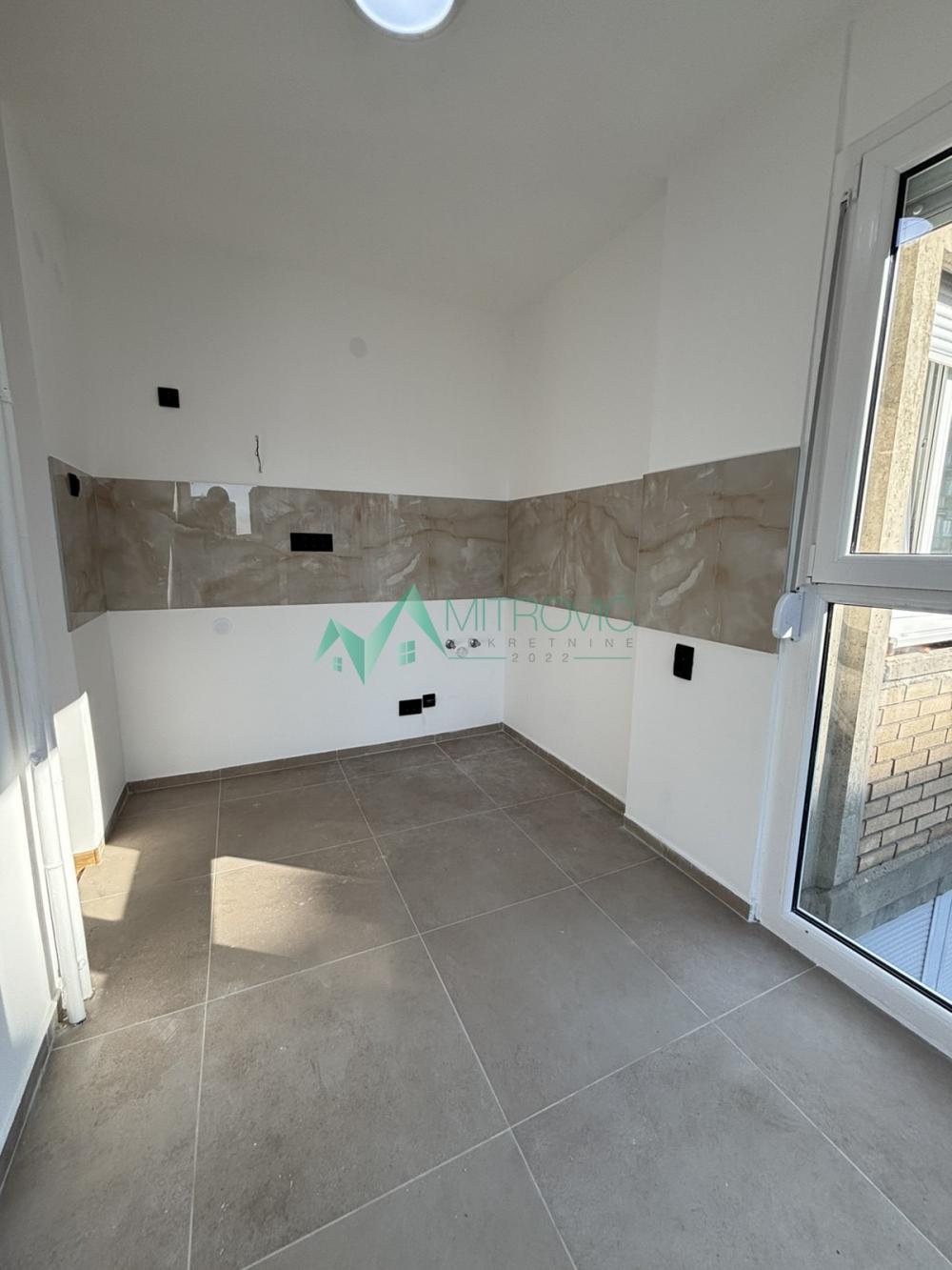 Slika 4 - Na prodaju kompletno renoviran trosoban stan 