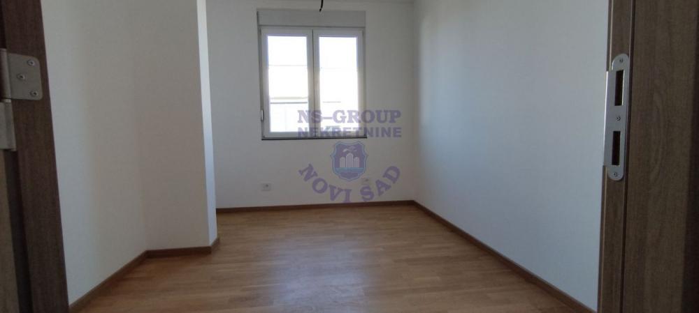 Slika 3 - Četvorosoban, 92m2, Petrovaradin Novi Sad, sa terasom