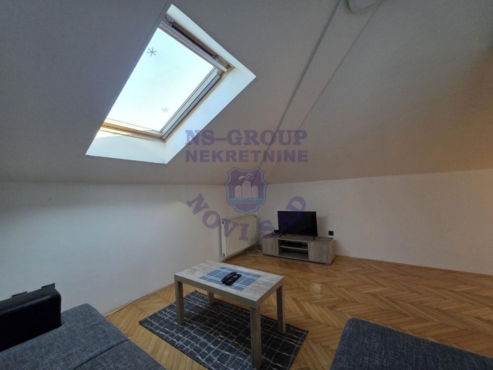 Slika 3 - Kompletno namešten jednoiposoban stan - Bulevar