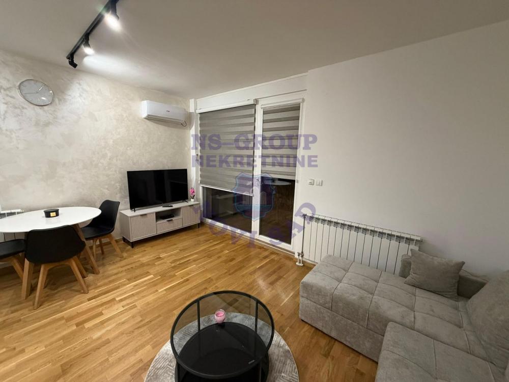 Slika 1 - Moderan dvosoban stan - Bul. Patrijarha Pavla