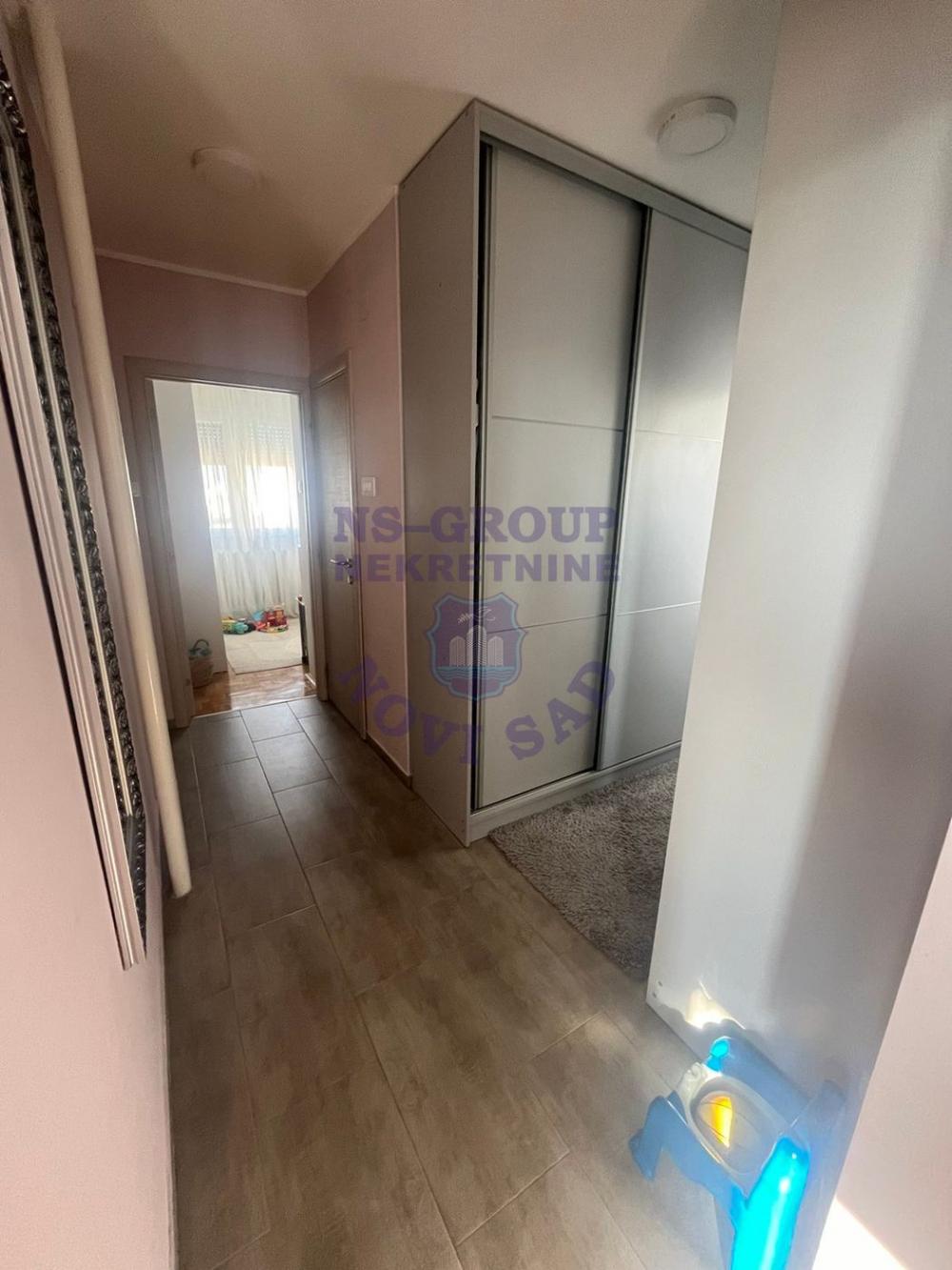 Slika 3 - Dvoiposoban, 70m2, Liman 2 Novi Sad, sa terasom, ima lift