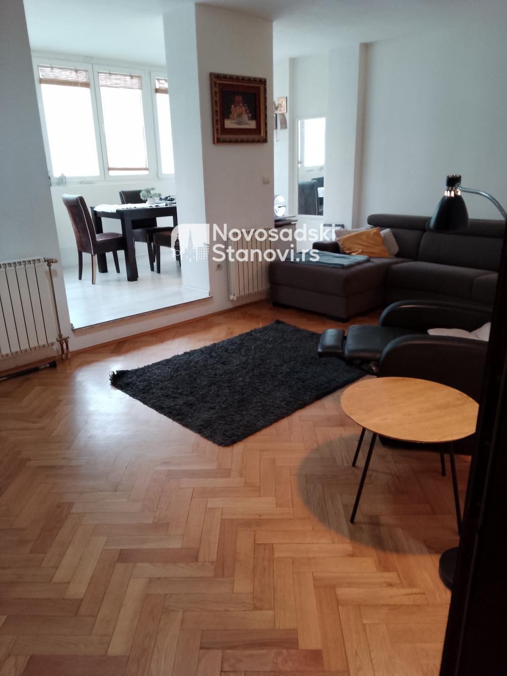 Slika 6 - Vlasnik prodaj stan na Grbavici, Lasla Gala