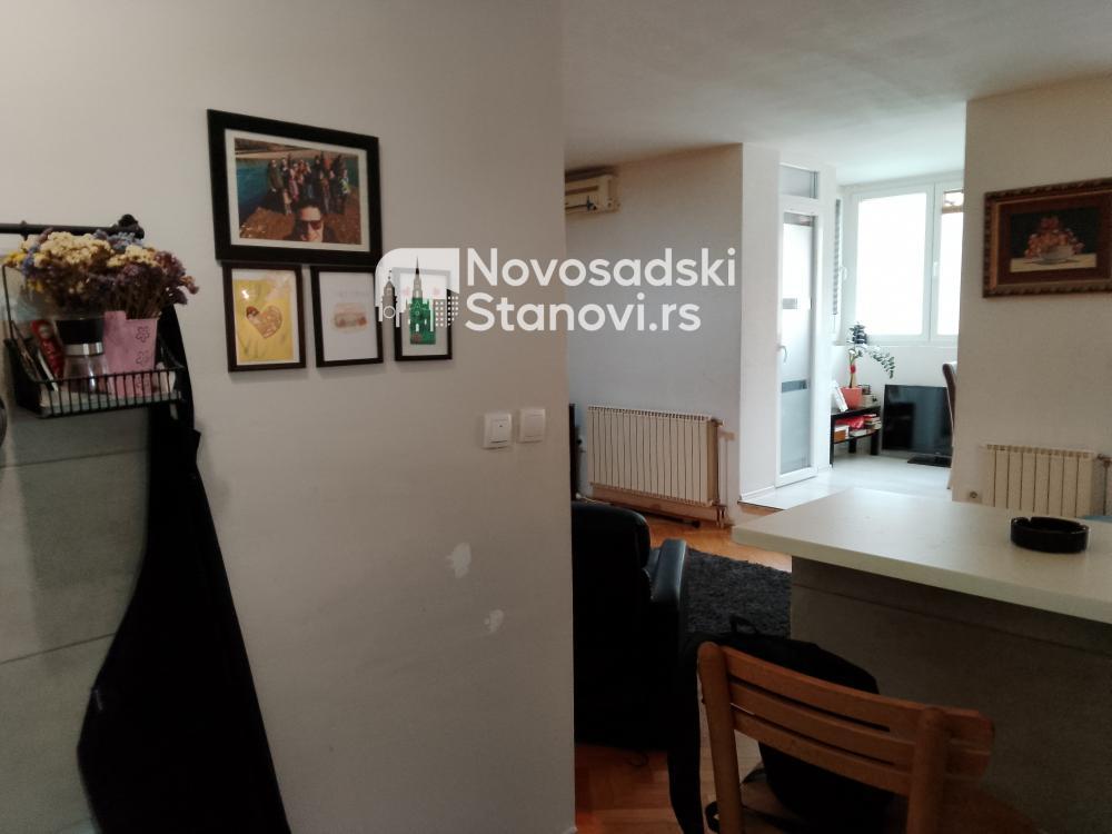 Slika 4 - Vlasnik prodaj stan na Grbavici, Lasla Gala