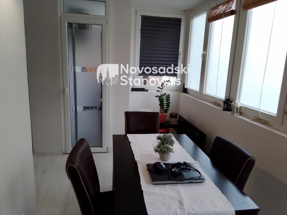 Slika 3 - Vlasnik prodaj stan na Grbavici, Lasla Gala