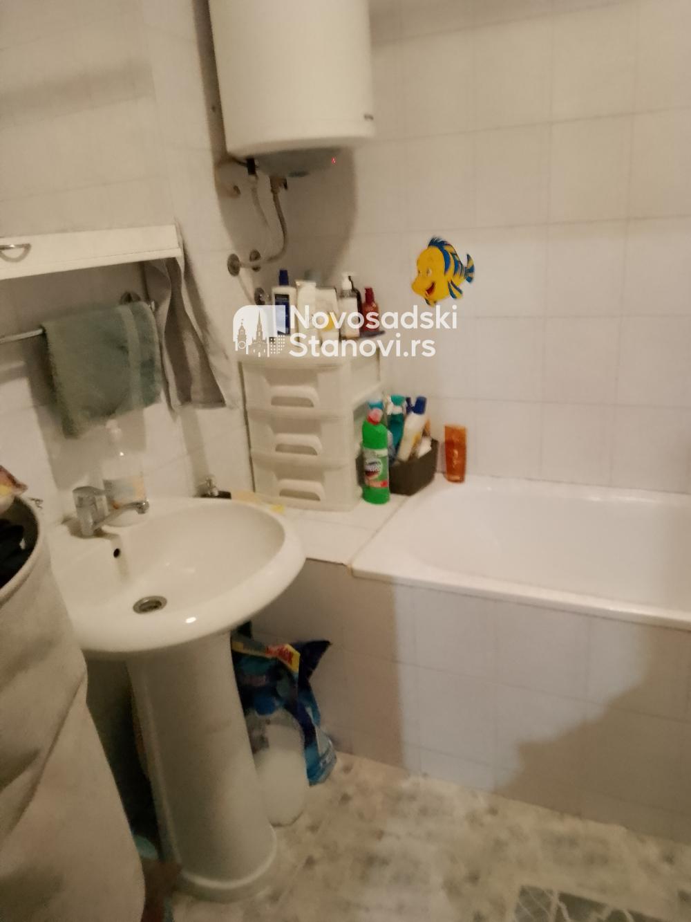 Slika 7 - Vlasnik prodaj stan na Grbavici, Lasla Gala