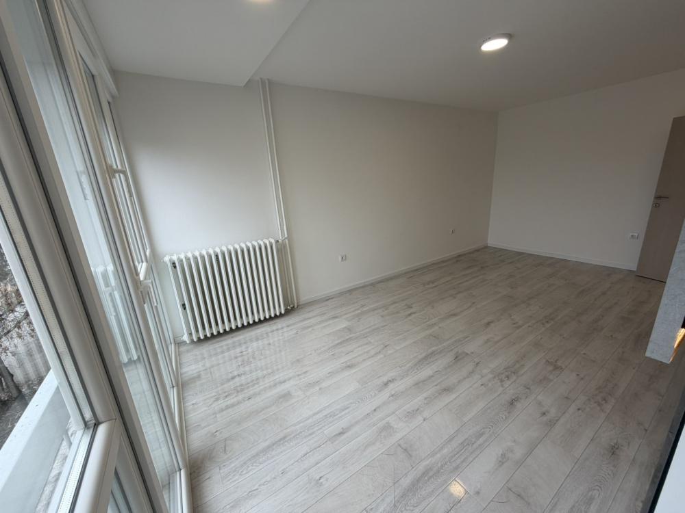 Slika 5 - Stan,NOVI SAD,DETELINARA,kv: 60, € 150380, ID: 1019295