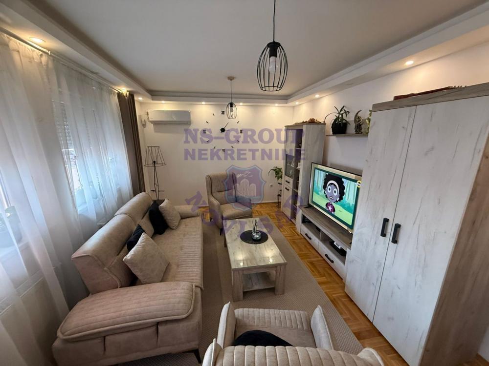 Glavna slika -Fenomenalan trosoban stan na Adicama