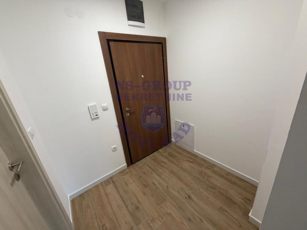 Slika 3 - Nov, useljiv jednoiposoban stan na Novoj Detelinari