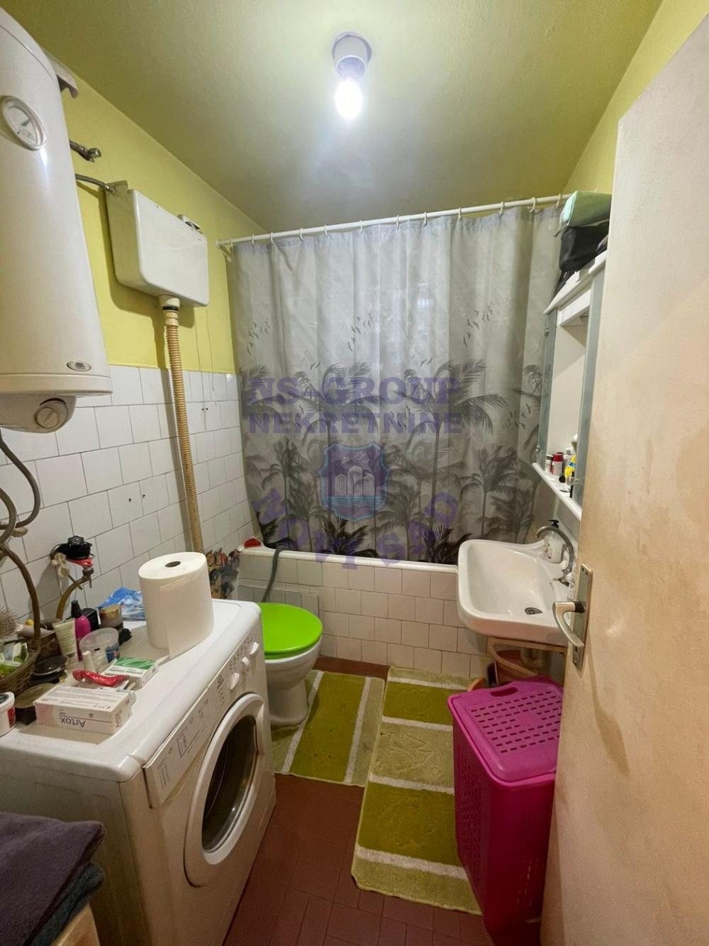 Slika 9 - Dvosoban, 64m2, Novosadski kej Novi Sad, sa terasom, sa parkingom