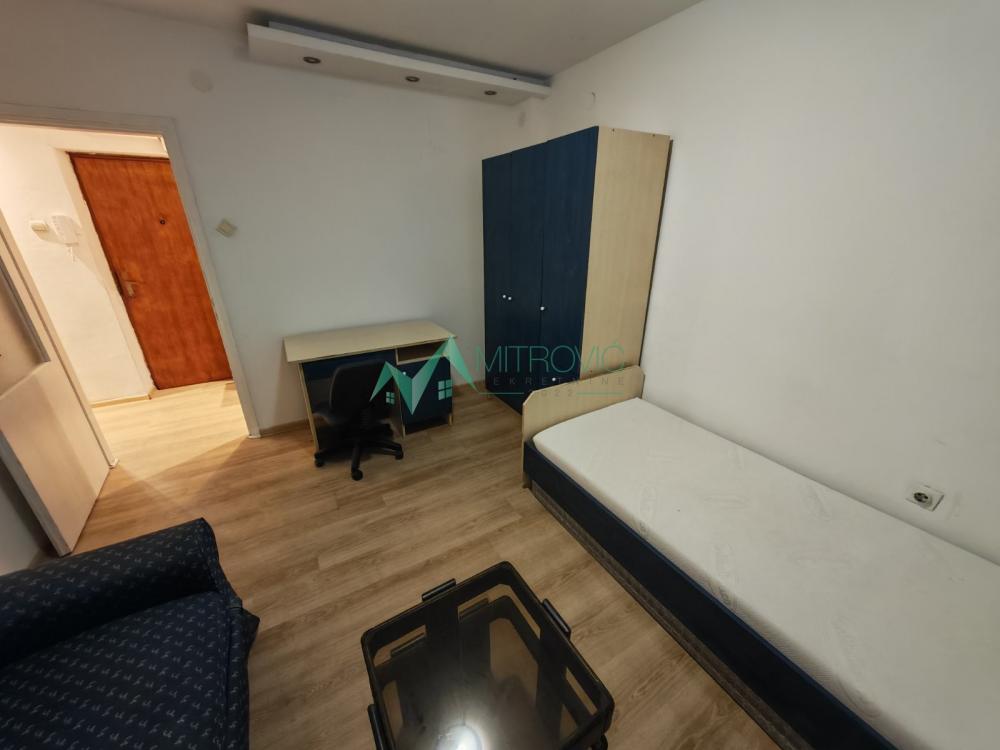 Slika 5 - Sajam/Banatić, 45m2. Dvosoban stan. 