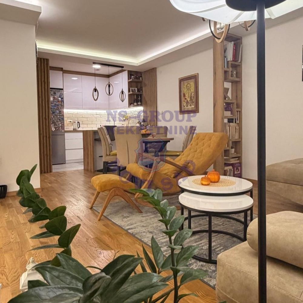 Glavna slika -Odlicnu nekretinu u najlepšem delu stare Detelinare