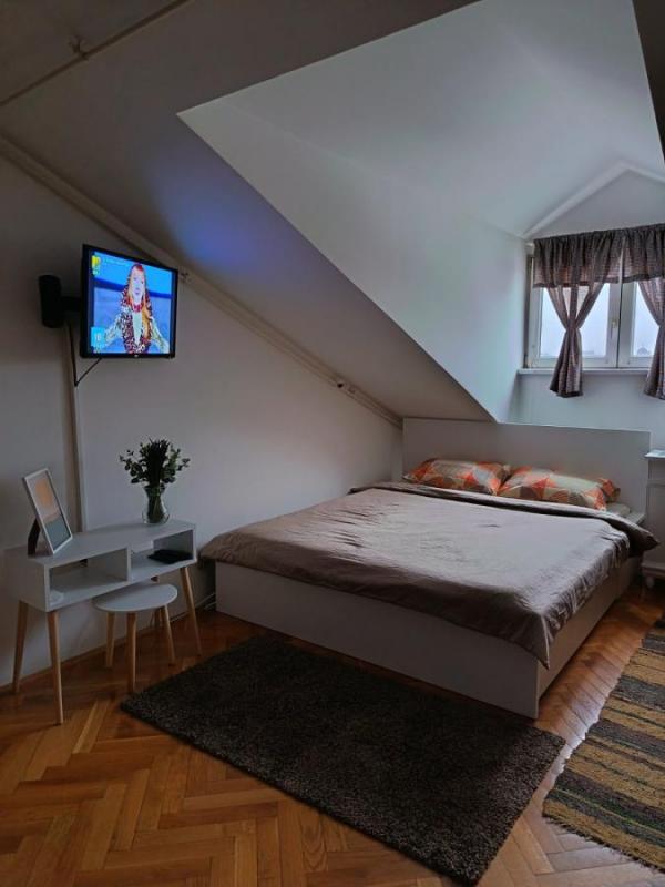 Slika 1 - Dvosoban dupleks stan Cara Dušana