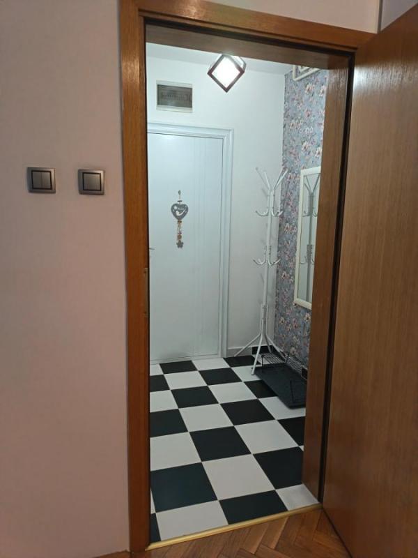 Slika 11 - Dvosoban dupleks stan Cara Dušana