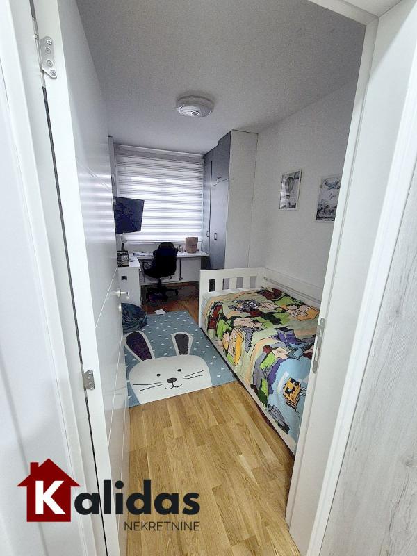 Slika 10 - Stan,NOVI SAD,PODBARA,kv: 66, € 195700, ID: 1008417
