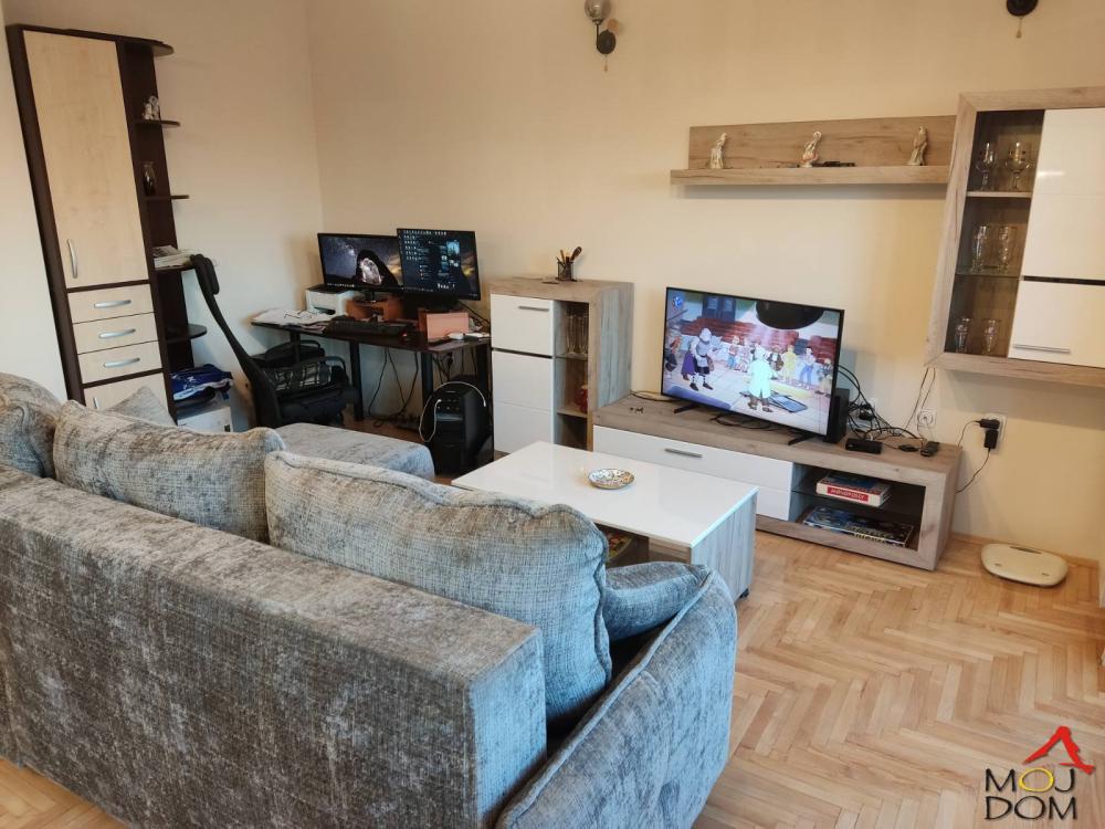 Slika 1 - Stan,NOVI SAD,BULEVAR EVROPE,kv: 54, € 144200, ID: 1031718