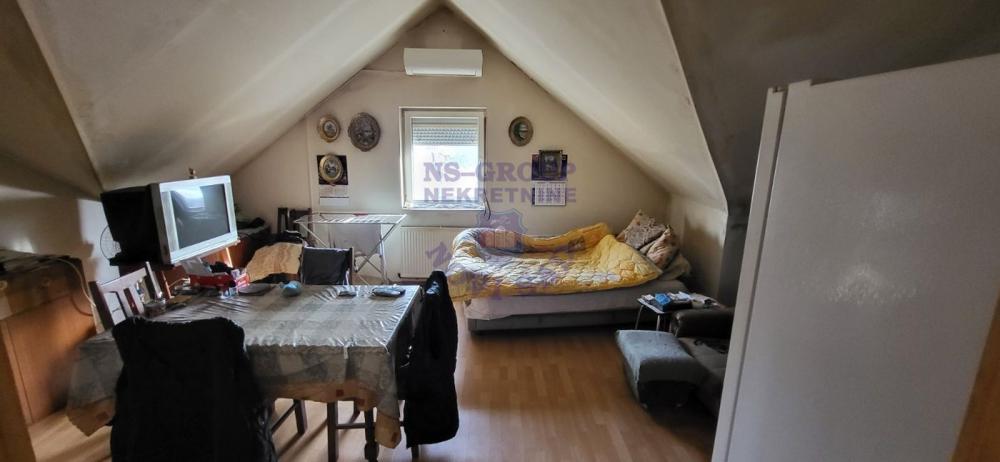 Slika 0 - Odličan troiposoban stan - Salajka