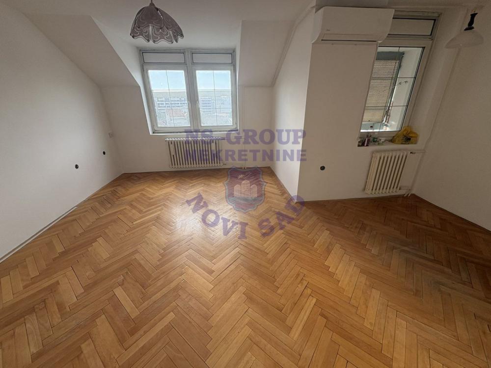 Slika 5 - Dvosoban, 59m2, Novo naselje Novi Sad, sa terasom, sa parkingom