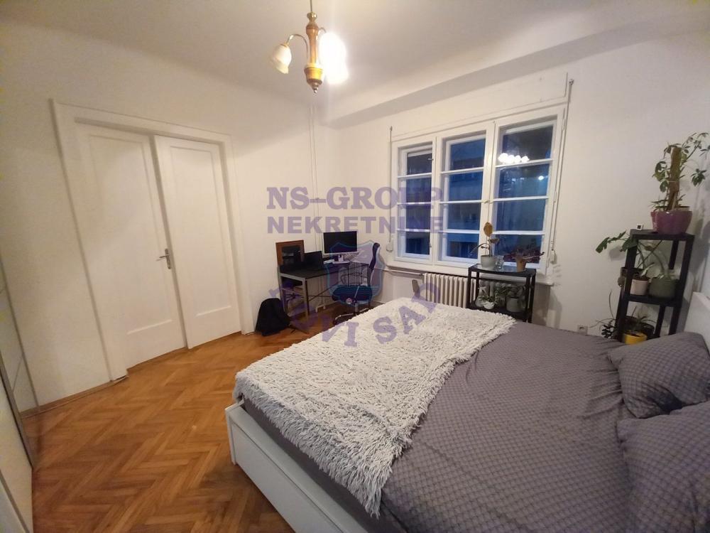 Slika 8 - Dvosoban, 56m2, Novosadski kej Novi Sad, sa terasom, sa parkingom