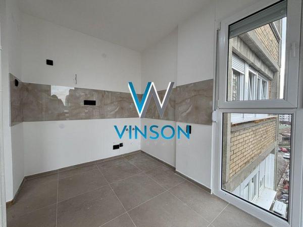 Slika 6 - Novi Sad, Socijalno - Uknjižen, renoviran trosoban stan ID#1001123