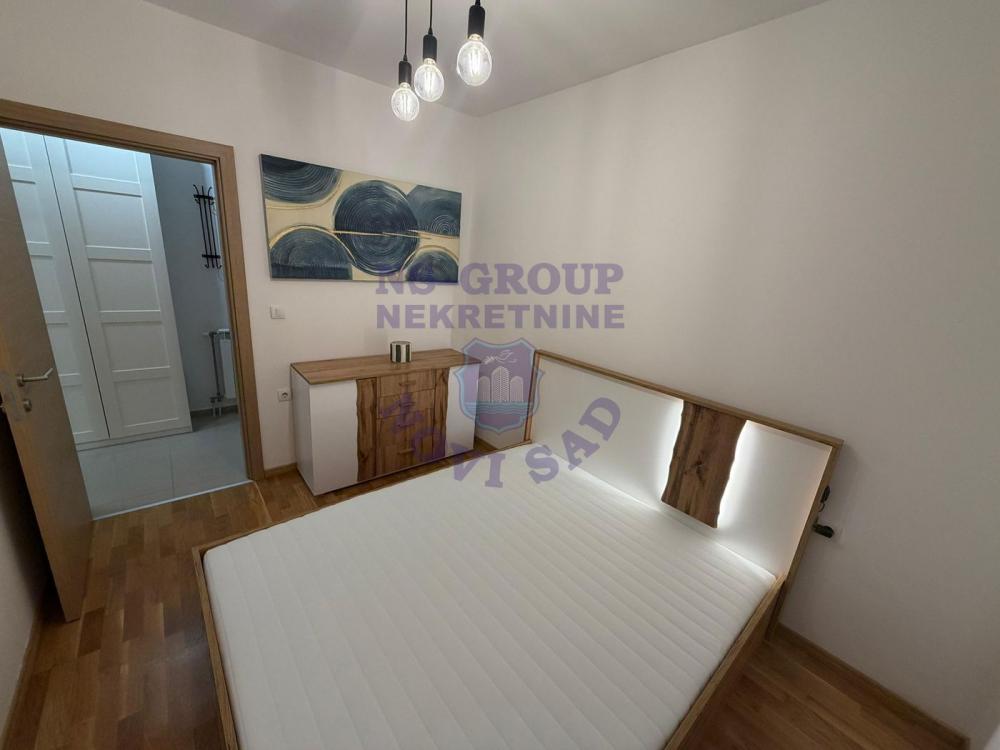 Slika 2 - Odličan dvosoban stan na Somborskom bulevaru