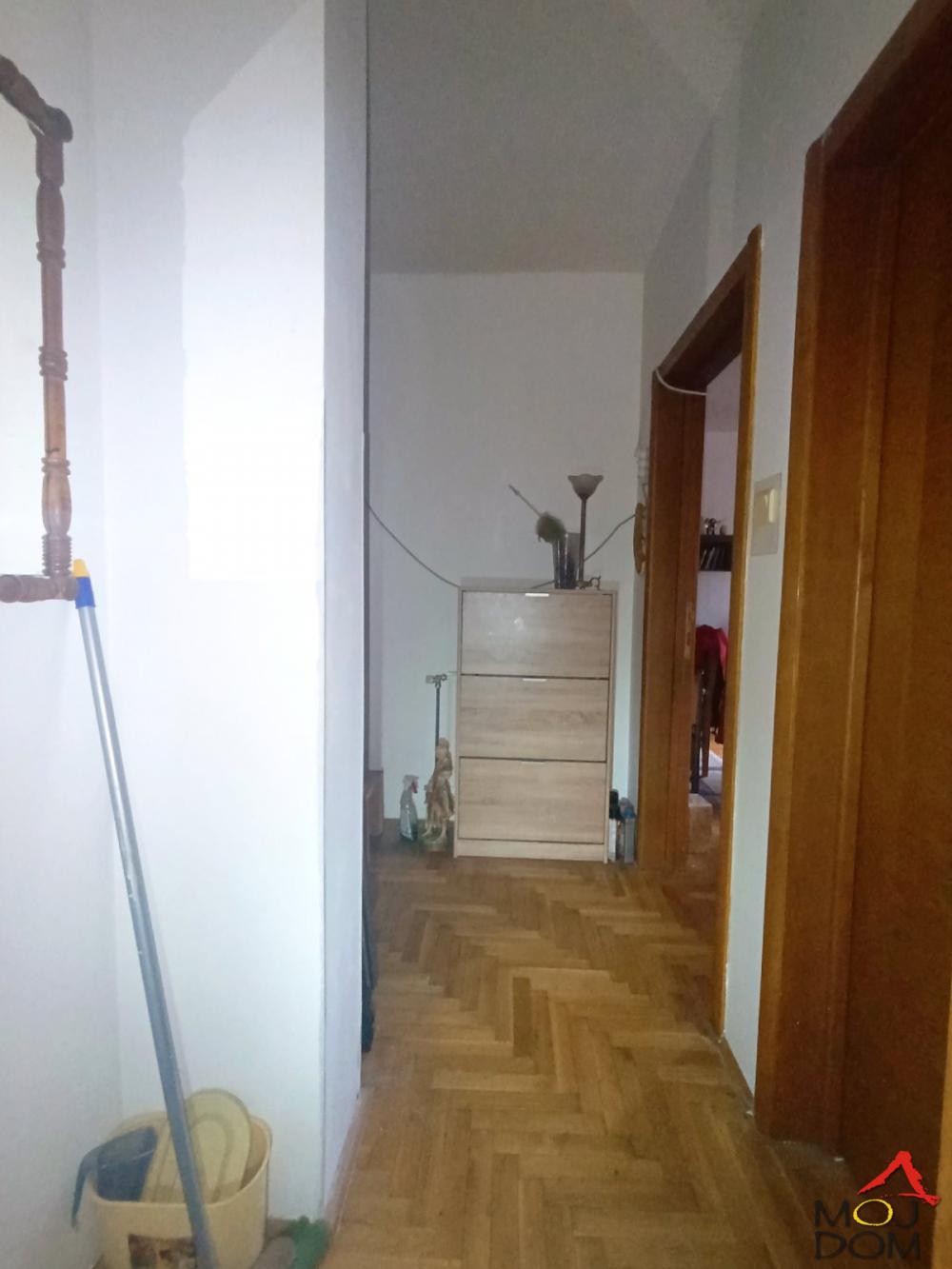 Slika 6 - Stan,NOVI SAD,NOVA DETELINARA,kv: 45, € 119500, ID: 1031711