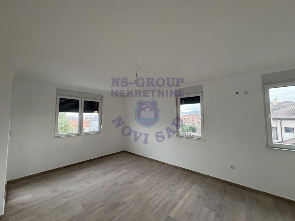 Slika 1 - Odlican dvoiposoban stan na Adicama 