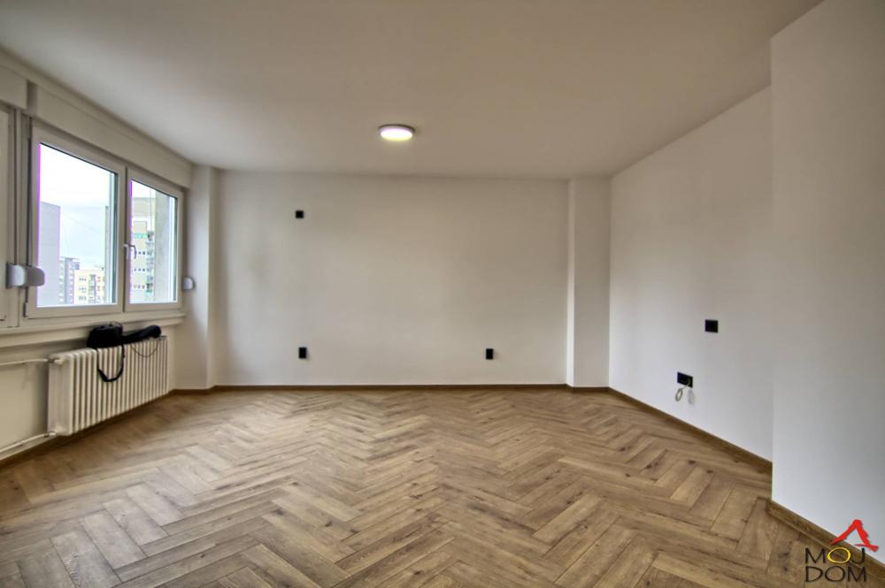 Slika 3 - Stan,NOVI SAD,SOCIJALNO,kv: 76, € 216300, ID: 1031786