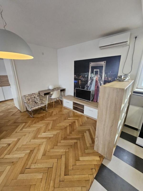 Slika 3 - Dvosoban stan u Vase Stajića