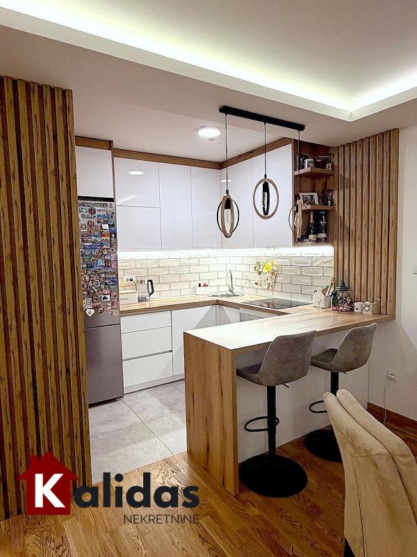 Slika 10 - Stan,NOVI SAD,DETELINARA,kv: 67, € 241500, ID: 1008548