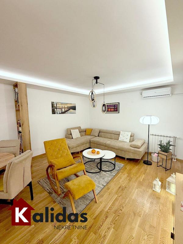 Slika 4 - Stan,NOVI SAD,DETELINARA,kv: 67, € 241500, ID: 1008548