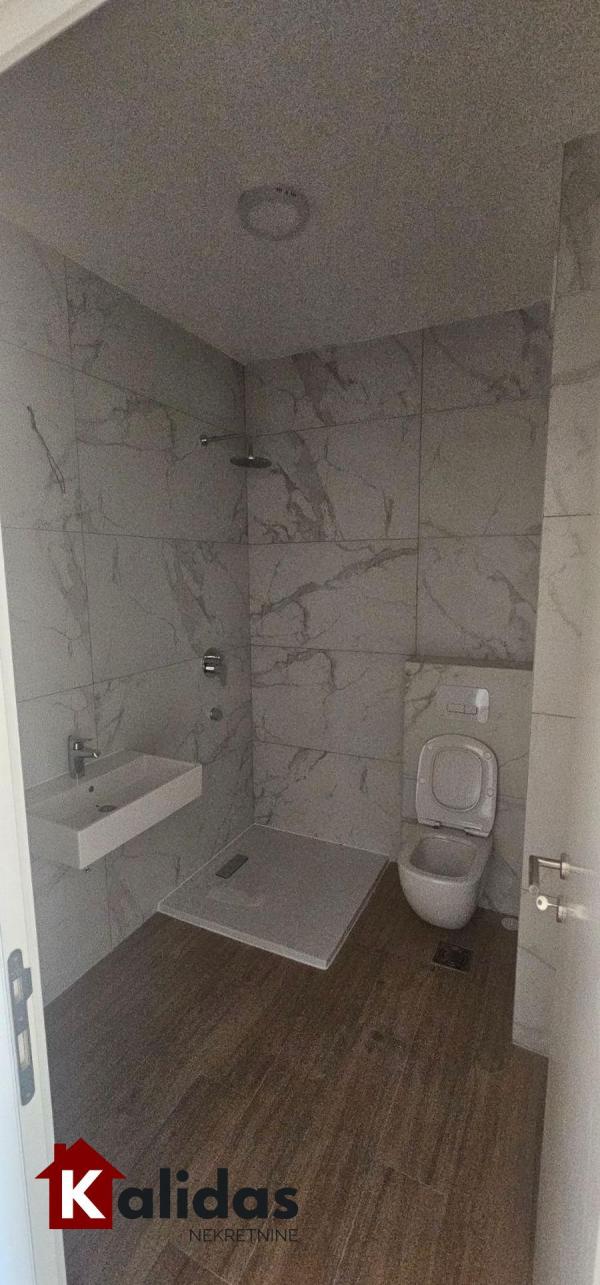 Slika 3 - Stan,NOVI SAD,TELEP,kv: 31, € 97390, ID: 1008549