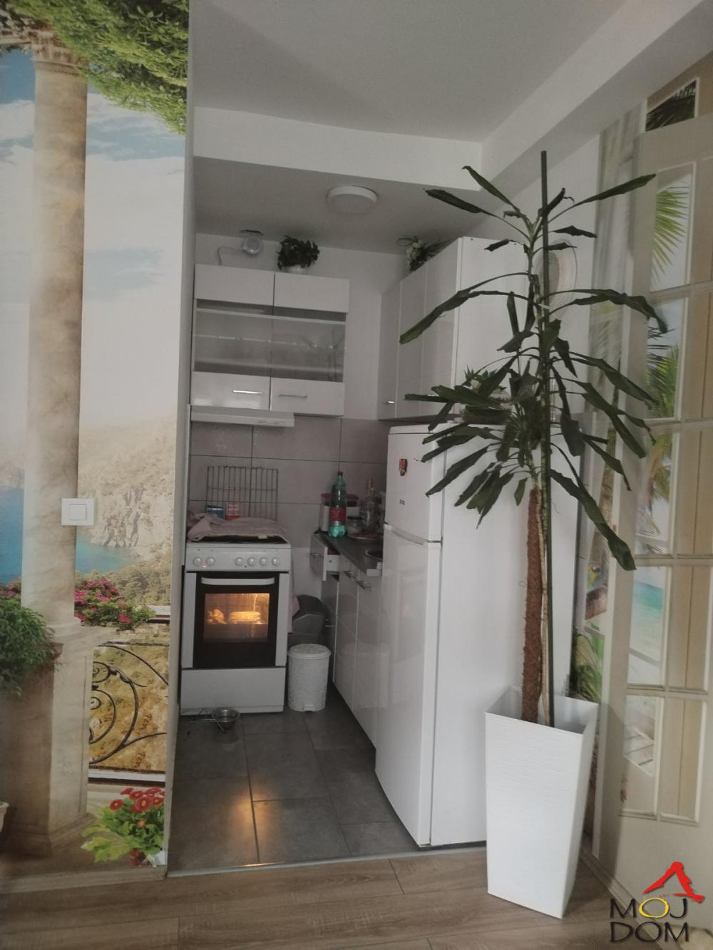 Slika 8 - Stan,NOVI SAD,ADICE,kv: 37, € 81400, ID: 1029674