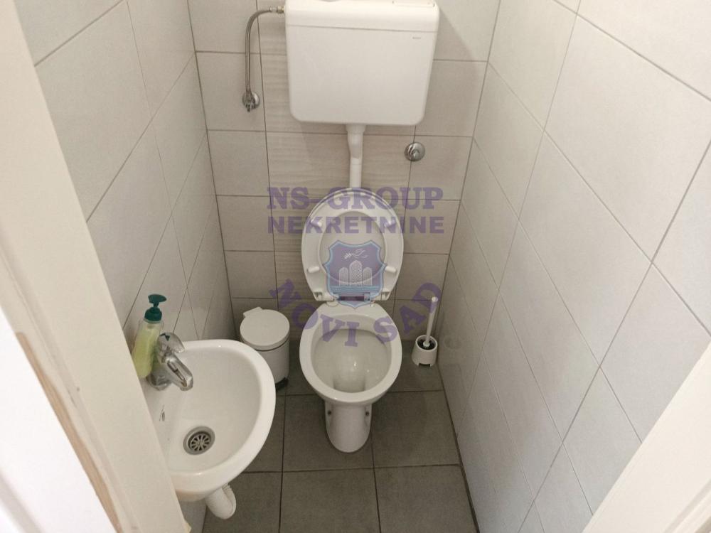 Slika 9 - Odlican trosoban stan u centru grada!