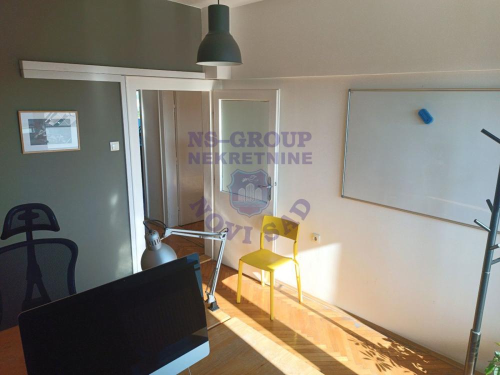 Slika 5 - Odlican trosoban stan u centru grada!