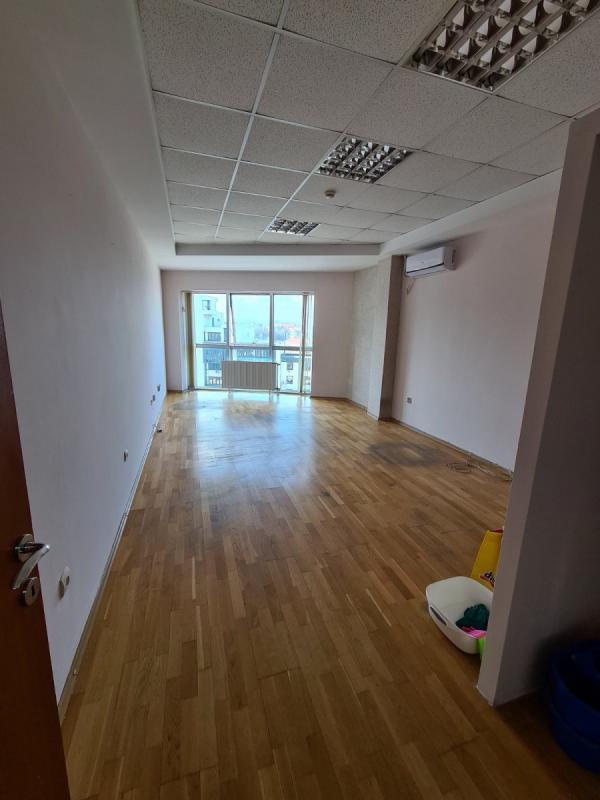 Glavna slika -Stan,NOVI SAD,BULEVAR,kv: 34.00, € 103000, ID: 1058741